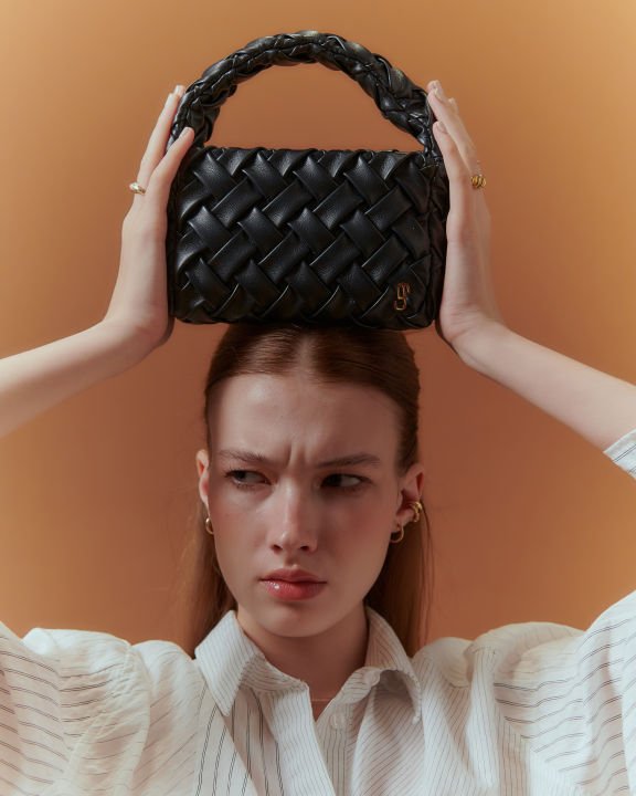 (Pre-order%20%E0%B8%9A%E0%B8%B2%E0%B8%87%E0%B8%AA%E0%B8%B5)%20Sugar%20Monday%20Mini%20Paris%20Handbag%20with%20Adjustable%20Long%20Strap%20-%20Image%202