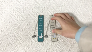 ที่คั่นหนังสือโง่ๆพร้อมจี้หนังสือเชิงสร้างสรรค์เครื่องหมายที่คั่นหนังสือน่ารักมาร์คเกอร์คั่นหน้าหนังสือโลหะสำหรับครูนักเรียน