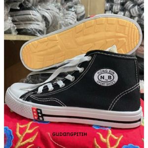 SEPATU SEKOLAH N/B IMPORT HITAM PUTIH SOLL KUNING