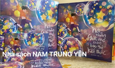 SÁCH - Trốn lên mái nhà để khóc+ Nơi Những Giấc Mơ Không Bao Giờ Kết Thúc (kèm POSTCARD - số lượng giới hạn)