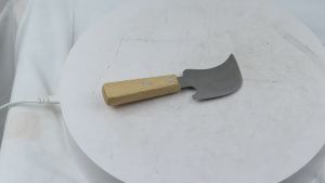 FFBH Stainless Steel Rubber Cutting,Wooden Crescent PVC Welding Wire Spatula Floor Leveler Repair Scraper 2B5Z7