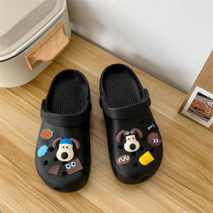 QDshop ของเข้าใหม่พร้อมส่ง รองเท้าหัวโตผู้ชายลำลอง งานแฟชั่น ทรงสวย น้ำหนักเบา ใส่สบาย สีพื้นงานสวยพร้อมจัดส่งให้เลือกหลากหลายสี รุ่นนี้มาพร้อมตัวการ์ตูนติดสุดน่ารัก ใครสนใจสั่งเลย