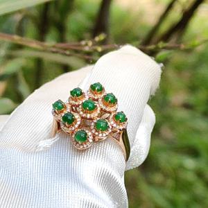 Mid Year Special Offer Stunning 18k Gold setting with 9 green cabochons and diamonds Natural Type A Jadeites Ring with certificate weigh 3.92 grams finger size 17.7 mm (18kring2)