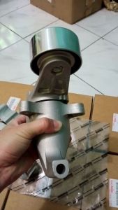 Tensoner Assy No Part OEM 16620-0C010: Komponen Mesin Innova Bensin