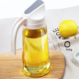 Botol Minyak Goreng 630 ML Tempat Minyak Oil pot Wadah dengan Pegangan