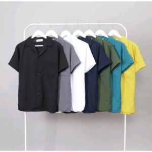 hem pria lengan pendek leher V neck hitam pria Kemeja Basic Pendek Casual Polos Kemeja Pria Distro