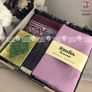 Hampers B Kado Cewek: Sajadah, Al Quran, Jilbab & Tasbih