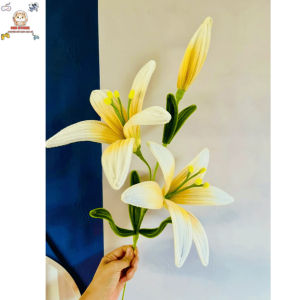 ( Làm sẵn) Hoa huệ hoa lily cắm bình làm bằng kẽm nhung trang trí phòng khách hoa handmade