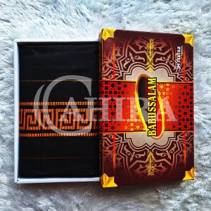 SARUNG TENUN DEWASA BABUSSALAM MOTIF BENANG EMAS SARUNG HITAM SERIES