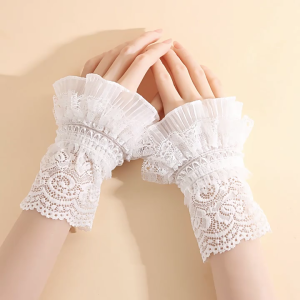 Fashion Womens Short Lace Gloves Fingerless for Driving Wedding Wrist Bridal Prom Gloves for Summer Activities