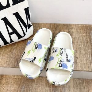 NQshop (สินค้ารุ่นใหม่)รองเท้าแตะยางซิลิโคน รองเท้าลำลองสีขาว🤍 รองเท้าผญลายการ์ตูนสีสันสดใส💖