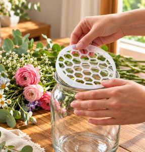 LƯỚI CẮM HOA TRONG BÌNH COMBO 2 MIẾNG – GIÚP CHIA VỊ TRÍ CÀNH HOA CHO GÓC NHÀ NGĂN NẮP
