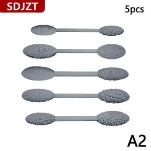 [COD] SDJZT ชุดเครื่องมือพื้นผิวสำหรับงานศิลปะดินเหนียวชุดลูกกลิ้งรูปแบบการสร้างแบบจำลองดินเหนียวรูปวงรีลูกกลิ้งทำจากดินเหนียวลูกกลิ้งแบบนูนสำหรับงานช่างทำมือแท่งแบบจำลองสำหรับงานฝีมือ DIY (หัวเดียว หัวคู่)