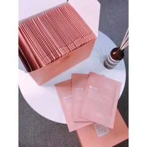 Hộp 50 miếng Mặt nạ tế bào gốc nhau thai Nhật Bản