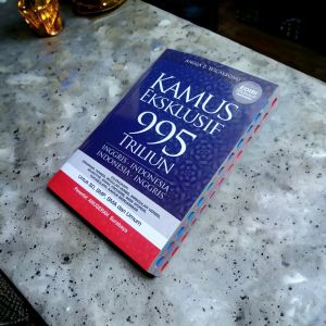 Kamus Bahasa Inggris-Indonesia Indonesia Inggris Lengkap 14x20cm