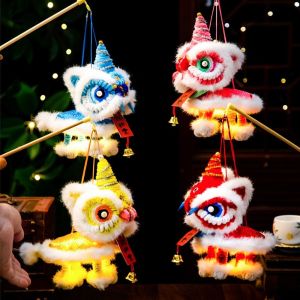 LIUJIR Phong cách Trung Hoa cổ đại. Đèn lồng múa lân Hoạt hình Năm mới Đèn lồng cầm tay Truyền thống Gói vật liệu Đồ chơi đèn lồng LED Tết Nguyên Đán