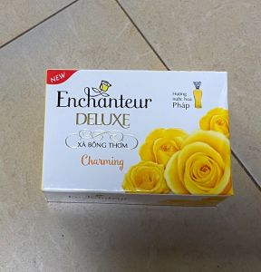 Xà phòng tắm gội Enchantuer thơm bánh 90g hương nước hoa