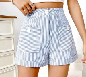 eleanor Casual Plain  Pockets Rolled Hem Shorts  - fits XS to large - good quality - super kapal ng tela - trending  - 100 percent cotton - mall quality - Top pick  - madaling maubos - trending  - made of imported fabric - affordable and comfortable - sof