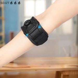 ZZ🔥🔥🔥 สายรัดพยุงแขนระบายอากาศ1ชิ้นที่รัดข้อศอกปรับได้อุปกรณ์พยุงข้อศอกสำหรับเทนนิสแบดมินตันไม่ลื่น