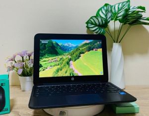 HP LAPTOP (CHROOMEBOOK) ULTRA SLIM GRAD A HD WEB CAM ZOOM.GOOGLE MEET