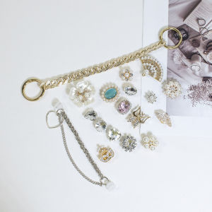 Crocs Jibbilz รองเท้าประดับเพชรคริสตัลเครื่องประดับ DIY ห่วงโซ่รองเท้าหัวเข็มขัดรองเท้ารองเท้ารองเท้าอุดตันสำหรับตกแต่ง Crocs