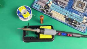 ลวดบัดกรี KIPRUN ตะกั่วเคลือบโรซิน แกนบัดกรี ลวดบัดกรีฟลักซ์แบบม้วน ลวดบัดกรีแบบไม่ต้องทำความสะอาด FLUX 2.0% (0.8 มม. x 1.5 ม.)