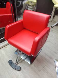 เก้าอี้ รุ่น Sky 810 ใส่มุข สีแดง ดีไซน์หรู ดูมีระดับ นั่งสบาย ราคาพิเศษ