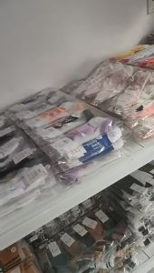 ถุงเท้าปักลายลาฟู ลอเรน แบบกล่อง สีพื้น ถุงเท้าผู้ชายและผู้หญิง ถุงเท้าผ้าฝ้ายอเนกประสงค์ ระบายอากาศได้ดี ซับเหงื่อ ถุงเท้าธุรกิจ