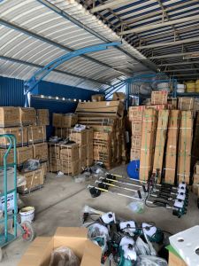 เครื่องตัดหญ้าพร้อมของแถมจุกๆๆเครื่องตัดหญ้า2จังหวะ411 2แรงม้า41CC. เทสก่อนส่งทุกตัวสตาร์ทติดง่ายด้วยระบบอีซี่สตาร์ท สินค้าคุณภาพดี อายุการใช้งานยาวนาน อะไหล่มีจำหน่ายทั่วประเทศ