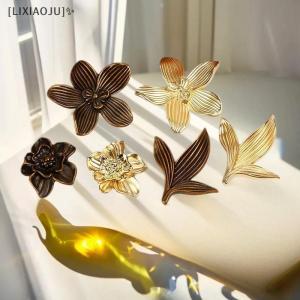 [LIXIAOJU] 1 2Pcs Flower Drawer Handles Creative Petal Kitchen Cabinet Pull Buckle Furniture Wardrobe Door Decor Accessories