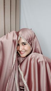 Acukabee - Mukena Dewasa Premium Rayon Motif Traveling Fullset Tas dan Sejadah