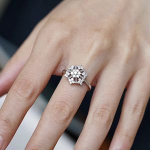 Montagne Jewelry Diamond Jewelry 18K Pure White Gold Ring Elegant Natural Diamond Inset Fine Jewellery Diamond Ring
