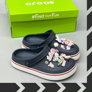 DÉP SỤC CROSS BAND CLEAN LIỀN KHỐI CHO CẢ NAM VÀ NỮ MÀU NAVY TẶNG 10 STICKER