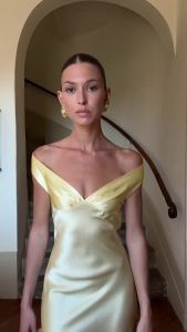 2025 Váy dạ hội satin đuôi cá cao cấp mới váy thanh lịch không tay