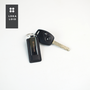 Lokaloid Keychain Gantungan Kunci Elegan Mobil Motor Stainless Premium Emboss Kulit Minimalis Elegant Leather Hitam Black Original