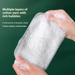 Khăn lau hai lớp dày cho dễ dàng vệ sinh thấm nước và chống dầu