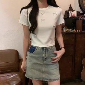 AMMIN เสื้อเบลาส์ประดับโบว์ลูกปัดแฟชั่นคอกลมสำหรับผู้หญิงเสื้อเบลาส์สง่างามแบบลำลองเอวยางยืดแบบสั้นเสื้อยืดผ้าฝ้ายฤดูร้อน2024