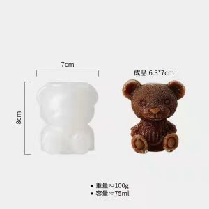 PP Bear Ice Cube Mold Net Celebrity Ice Bear Coffee Silicone Mold Beverage Coffee Milk Tea 3D Ice Tray Integrated Molding 2024