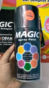 Pilok Pilox Cat Magic Orange Oren Glossy 114 300cc Cat Semprot Serbaguna Magic Spray\\n\\n Apa itu Cat Semprot Serbaguna Magic Spray?\\n\\nCat Semprot Serbaguna Magic Spray adalah produk cat semprot yang dirancang khusus untuk berbagai permukaan dan aplikasi. Dengan kualitas tinggi dan hasil akhir yang menakjubkan, Magic Spray menjadi pilihan ideal bagi mereka yang mencari solusi cat semprot yang efektif dan mudah digunakan. Produk ini tersedia dalam berbagai warna, termasuk Cat Semprot Oren 300cc yang populer.\\n\\n Keunggulan Cat Semprot Serbaguna Magic Spray\\n\\nBerikut adalah beberapa keunggulan dari Cat Semprot Serbaguna Magic Spray:\\n\\n- Mudah digunakan dan aplikasinya cepat\\n- Hasil akhir yang tahan lama dan anti gores\\n- Tersedia dalam berbagai warna dan finis\\n- Ramah lingkungan dan aman untuk penggunaan di dalam ruangan\\n\\n Cara Menggunakan Cat Semprot Serbaguna Magic Spray\\n\\nBerikut adalah langkah-langkah sederhana untuk menggunakan Cat Semprot Serbaguna Magic Spray:\\n\\n1. Bersihkan permukaan yang akan dicat dari debu, kotoran, dan noda.\\n2. Kocok botol cat semprot selama 1-2 menit sebelum digunakan.\\n3. Tutupi area sekitar permukaan yang akan dicat dengan kain atau plastik untuk mencegah penyebaran cat.\\n4. Semprotkan cat secara merata dan konstan pada permukaan yang telah dibersihkan.\\n5. Biarkan cat kering sesuai dengan instruksi pada kemasan.\\n\\n Bagaimana Mengaplikasikan Cat Semprot Oren 300cc?\\n\\nCat Semprot Oren 300cc adalah salah satu varian warna populer dari Magic Spray. Berikut adalah langkah-langkah penggunaan Cat Semprot Oren 300cc:\\n\\n1. Bersihkan permukaan yang akan dicat dan pastikan tidak ada noda atau kotoran.\\n2. Kocok botol cat semprot selama 1-2 menit sebelum digunakan.\\n3. Tutupi area sekitar permukaan yang akan dicat dengan kain atau plastik untuk mencegah penyebaran cat.\\n4. Semprotkan cat oren secara merata dan konstan pada permukaan yang telah dibersihkan.\\n5. Biarkan cat kering sesuai dengan instruksi pada kemasan.\\n\\n Tips dan Trik Menggunakan Cat Semprot Oren 300cc\\n\\nBerikut adalah beberapa tips dan trik untuk menggunakan Cat Semprot Oren 300cc:\\n\\n- Gunakan cat semprot di tempat yang teduh dan berangin rendah untuk hasil yang lebih baik.\\n- Semprotkan cat pada jarak yang tepat (sekitar 20 cm) untuk hasil yang merata.\\n- Gunakan lapisan tipis dan biarkan kering sebelum menambahkan lapisan berikutnya.\\n\\n Review Produk: Pilok Cat untuk Serbaguna & Pilok Cat Glossy 114\\n\\nPilok Cat untuk Serbaguna dan Pilok Cat Glossy 114 adalah produk pelengkap yang sempurna untuk Cat Semprot Serbaguna Magic Spray. Berikut adalah review singkat tentang kedua produk tersebut:\\n\\n Pilok Cat untuk Serbaguna\\n\\nPilok Cat untuk Serbaguna adalah alat yang dirancang khusus untuk membantu penggunaan cat semprot. Dengan bentuk ergonomis dan mudah digunakan, alat ini memastikan aplikasi cat yang merata dan efisien.\\n\\n Pilok Cat Glossy 114\\n\\nPilok Cat Glossy 114 adalah alat tambahan yang memberikan hasil akhir glossy pada permukaan yang dicat. Dengan bentuk yang dirancang khusus, alat ini memastikan aplikasi cat yang merata dan hasil akhir yang menakjubkan.\\n\\nDengan kombinasi Cat Semprot Serbaguna Magic Spray, Cat Semprot Oren 300cc, Pilok Cat untuk Serbaguna, dan Pilok Cat Glossy 114, Anda dapat mencapai hasil cat yang sempurna untuk berbagai permukaan dan aplikasi.\n}