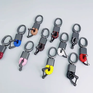 Fashionable Key Holder Car Key Pendant Leather Key Rings Stylish Key Accessory Suitable for Car Keys and Pendants