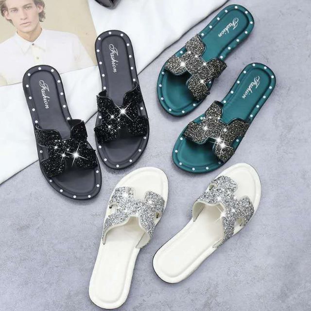 D%C3%A9p%20ch%E1%BB%AF%20H%20%C4%91%C3%ADnh%20%C4%91%C3%A1%20h%C3%A0ng%20Qu%E1%BA%A3ng%20Ch%C3%A2u%20X%E1%BA%A2%20R%E1%BA%BA%20NH%C6%AF%20CHO%20V%C3%8C%20R%C3%81CH%20H%E1%BB%98P%20-%20Image%201