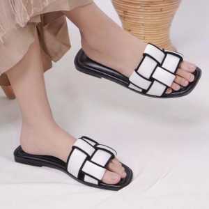 INVINCIBLE Sandal Wanita Korean Style Terbaru Kekinian 2023