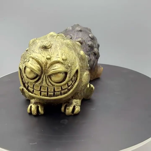 Cartoon Smiling African Rain Frogs Resins Miniature Decors Unique Artistic Design Indoor and Outdoor Space Ornament