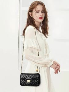 New model top-layer cowhide-style womens handbag Genuine leather commuter high-end luxury chain crossbody small square bag