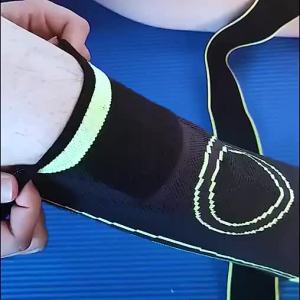 Guoftstars 1 Pair Knee Guard knee compression sleeve knee support for knee pain Arthritis Relief meniscus basketball basketball volleyball walking work Kneepad Knee protector .AutoMaxion