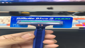 Dao cạo râu xanh dương dùng 1 lần (1 cây)
