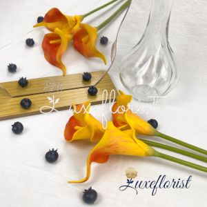 Calla Lily Artificial Latex Lili Bunga Palsu Dekorasi Rangkaian Hiasan Rumah Kantor buket bunga lily Latex Calla Lily Lili Bunga Palsu Dekorasi Rangkaian Hiasan Rumah Kantor Bunga Lily 1 Kuntum Bahan Latex Bunga Palsu Plastik Calla Cala Lili