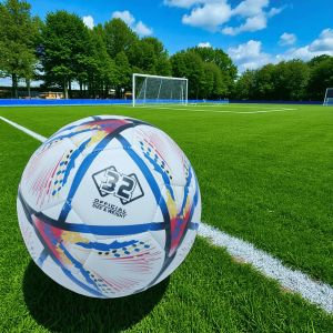 Bóng đá may da WC 2022 chính hãng Bách Hiền Sports mẫu 22 màu đỏ và xanh biển TẶNG KÈM kim bơm bóng + túi lưới đựng bóng