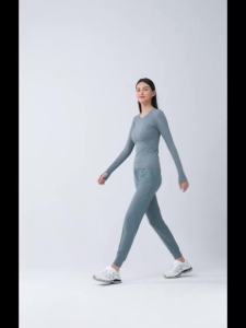 LUYAA  Women Fitness Top Long Sleeve Shirt Yoga Sports Breathable Gym Sports Top Slim Fit