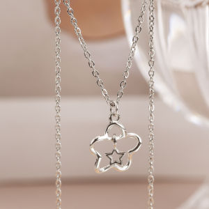 Jumping Lucky Star Necklace Womens Y2K Ins Fashion Silver Versatile Stainless Steel Clavicle Chain Necklace